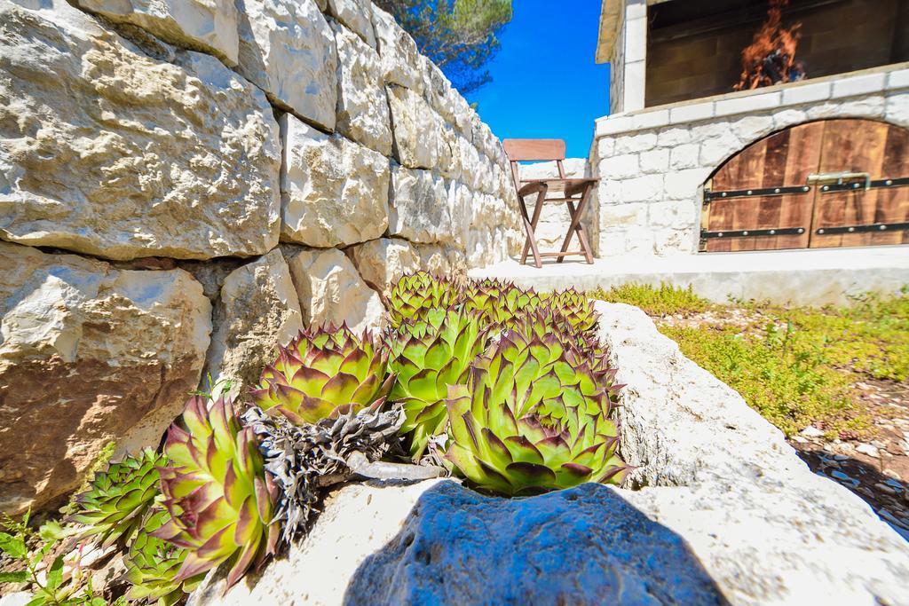 Guest House Sakarun Veli Rat Bagian luar foto
